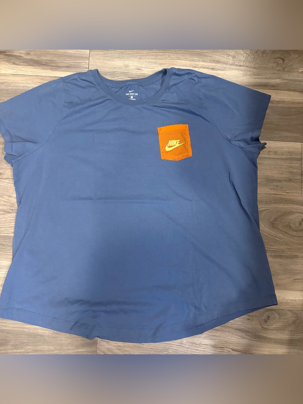 Nike Women’s Blue Short-Sleeve Tee with Orange Pocket